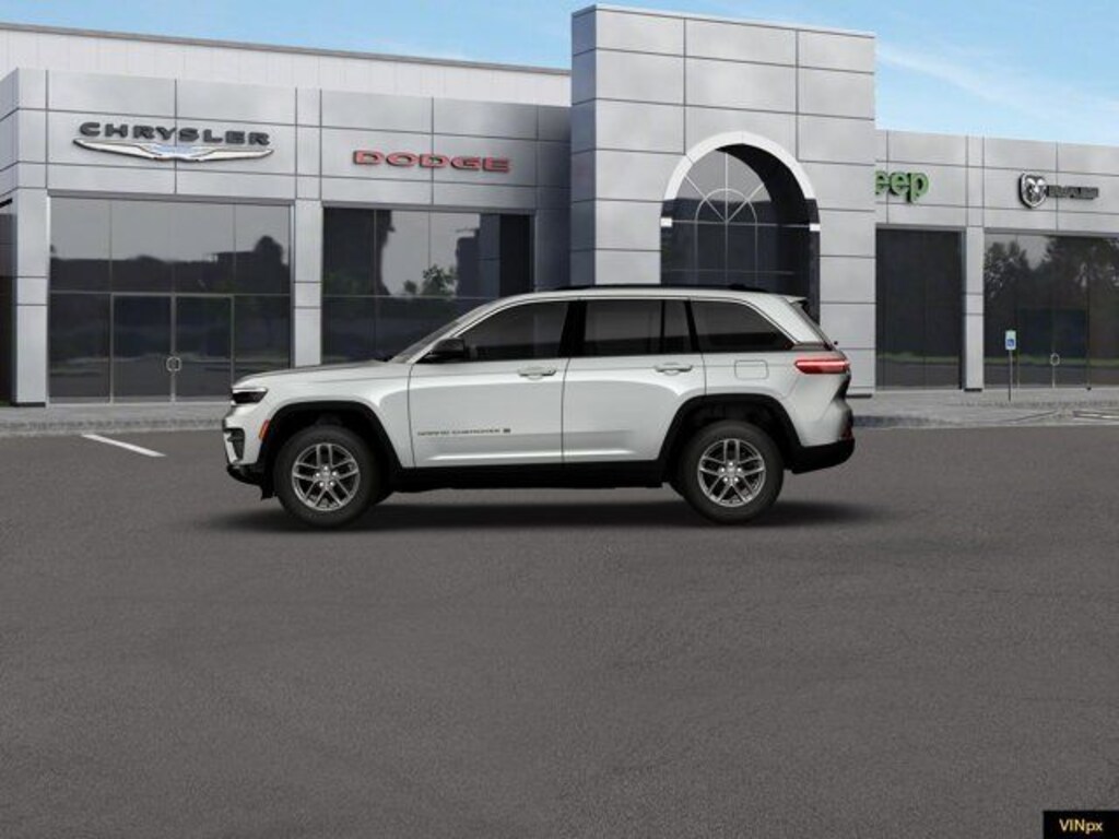 New 2026 Jeep Grand Cherokee Laredo Sport Utility