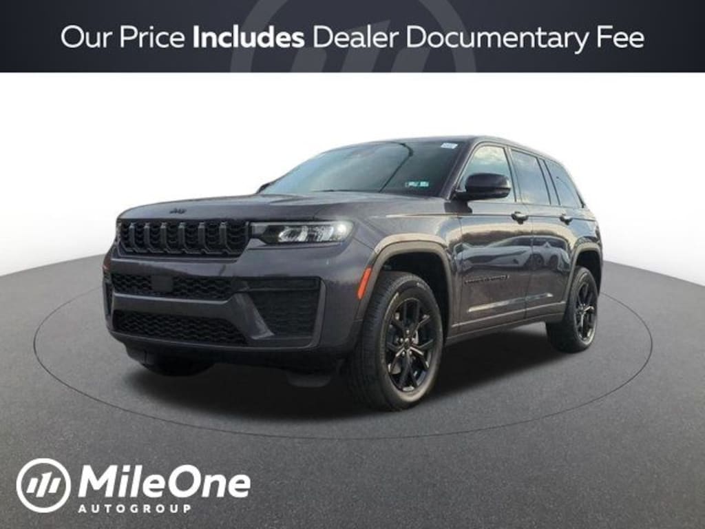 New 2026 Jeep Grand Cherokee Laredo Sport Utility
