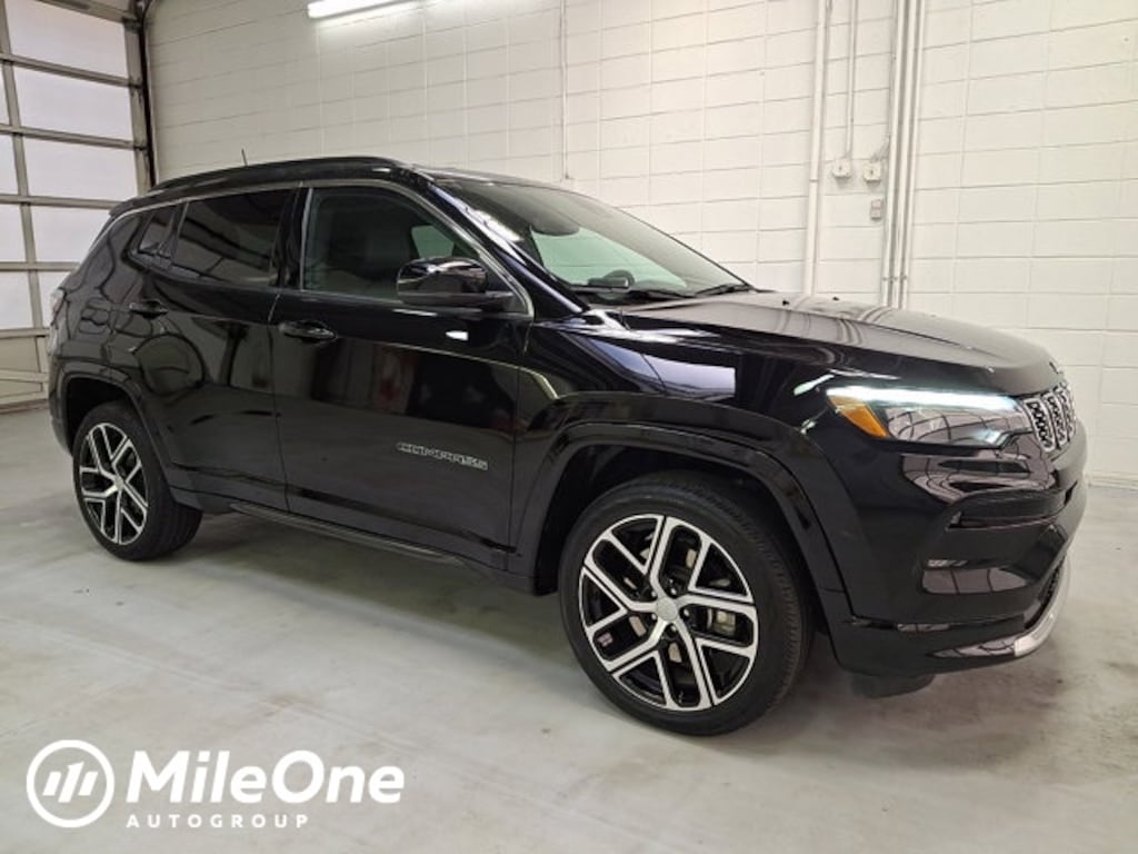 Used 2024 Jeep Compass Limited SUV