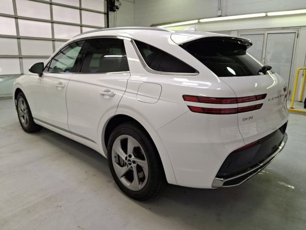 Certified 2026 Genesis GV70 2.5T Select SUV