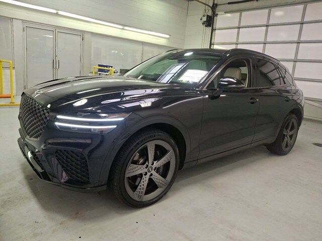 2025 Genesis GV70 3.5T Sport photo 3