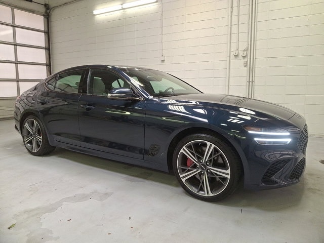 2025 GENESIS G70