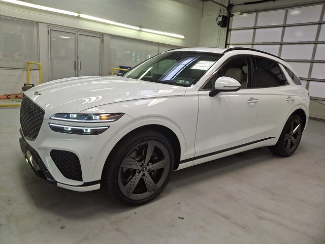 2025 Genesis GV70 3.5T Sport Advanced photo 3