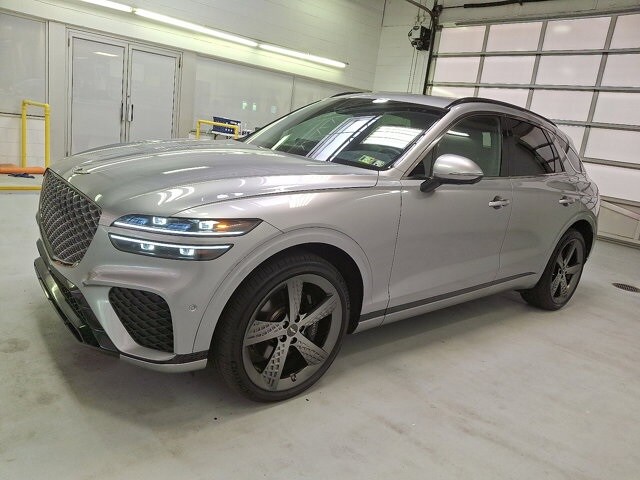 2025 Genesis GV70 3.5T Sport photo 3