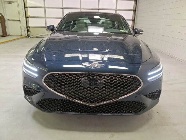 2025 Genesis G70 2.5T photo 2