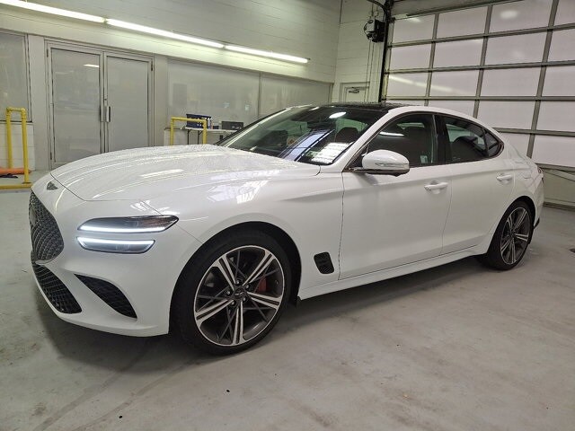 2025 Genesis G70 3.3T Sport Advanced photo 3