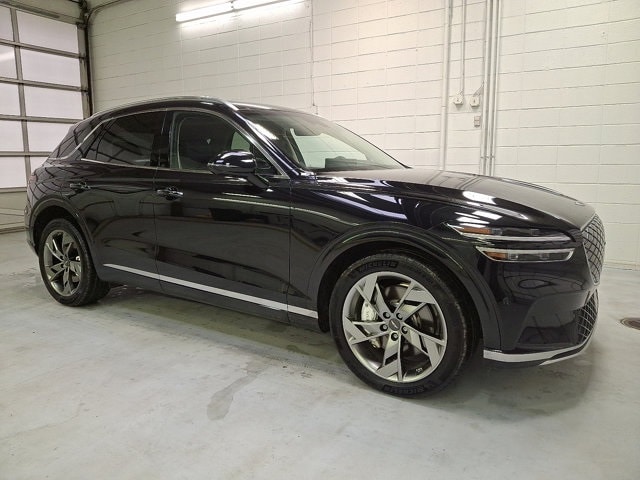 2025 GENESIS GV70