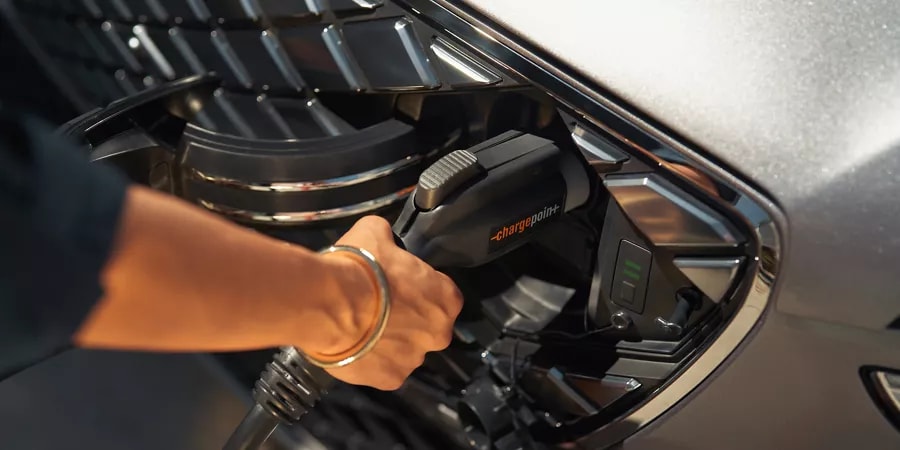 2025-Genesis-Electrified-GV70-Charging.png