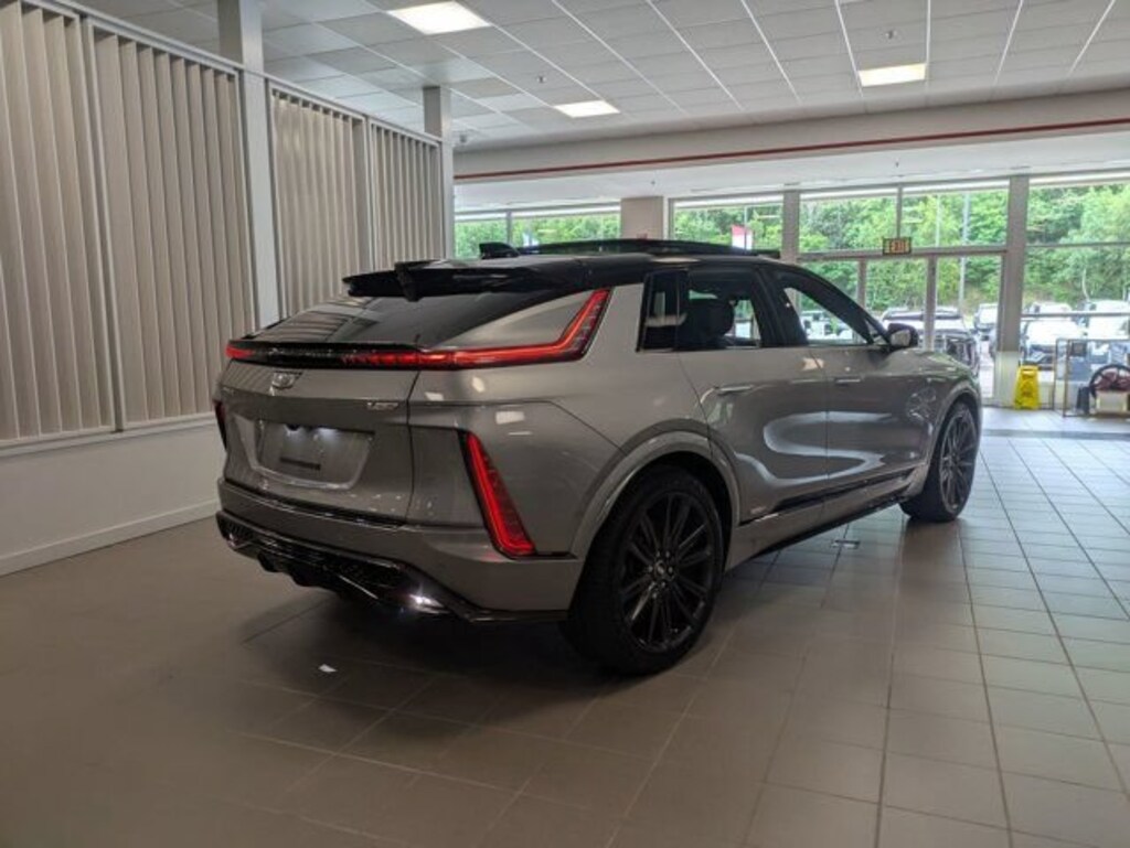 New 2026 CADILLAC LYRIQ V-Series Premium SUV