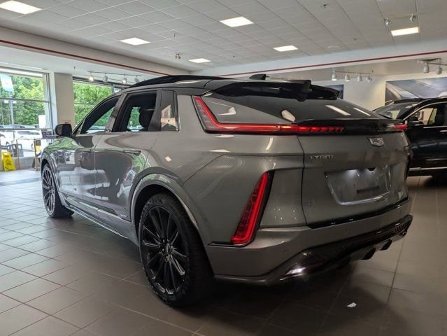 2026 Cadillac LYRIQ V Premium - Photo 6
