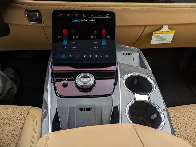2025 Cadillac Escalade IQ Luxury 2 - Photo 16