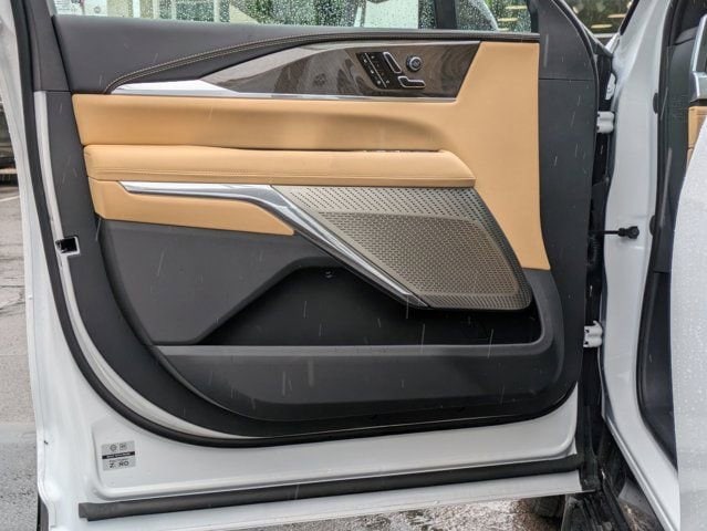 2025 Cadillac Escalade IQ Luxury 2 - Photo 13