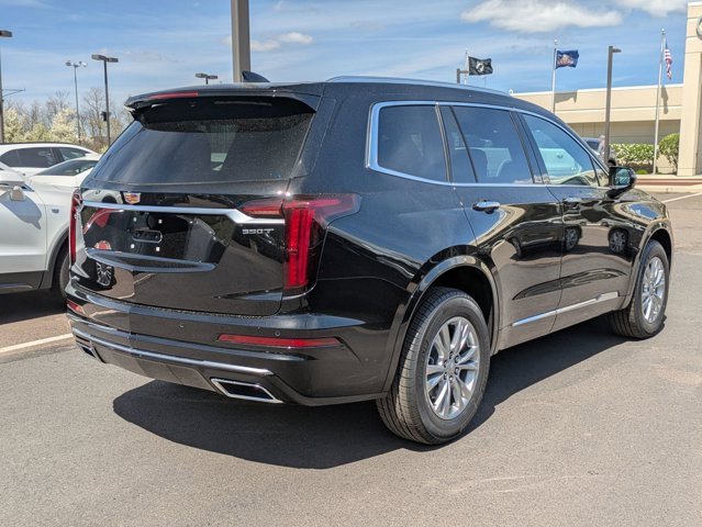2025 Cadillac XT6 Luxury photo 4