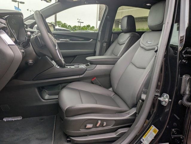 2025 Cadillac XT5 Premium Luxury - Photo 13