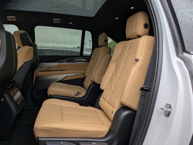 2025 Cadillac Escalade IQ Luxury 2 - Photo 10