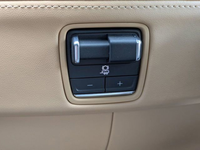 2025 Cadillac Escalade IQ Luxury 2 - Photo 23
