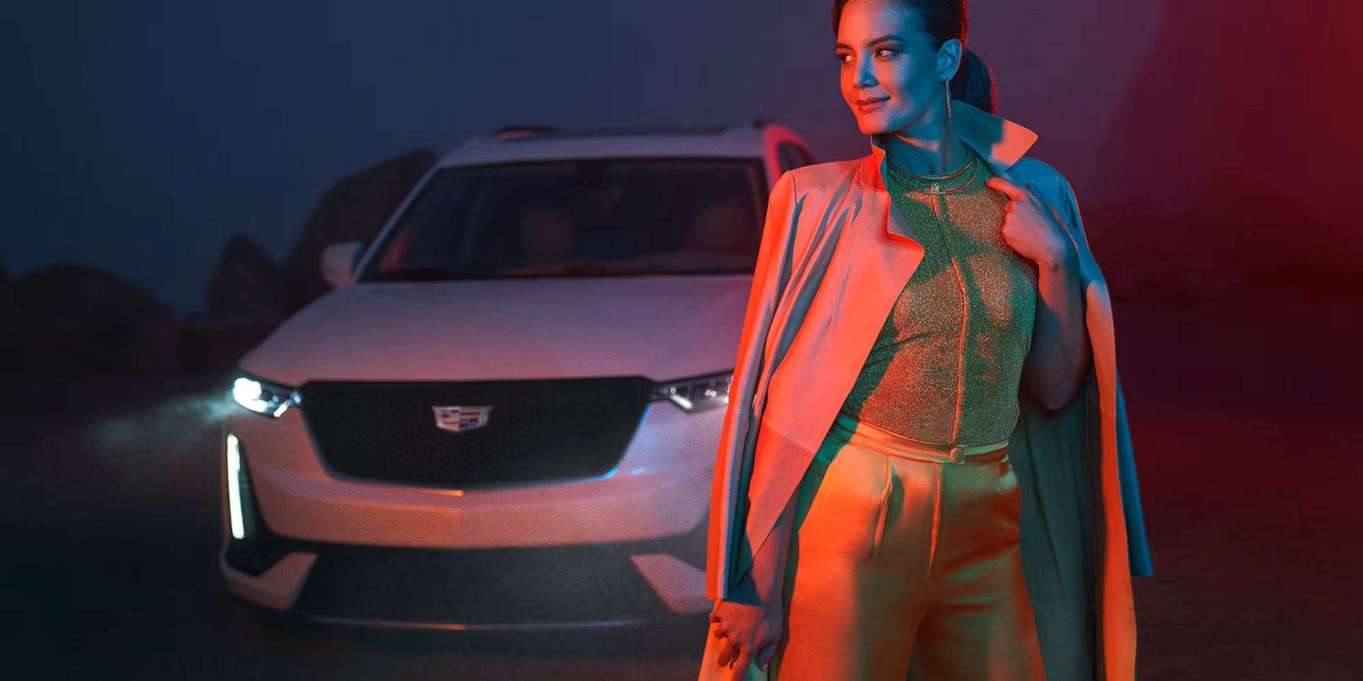 2025-cadillac-xt6-stylish-woman.jpg