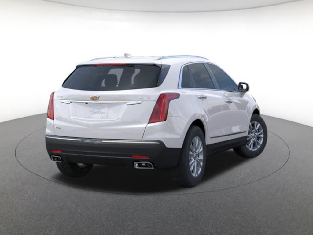 New 2026 CADILLAC XT5 Luxury SUV