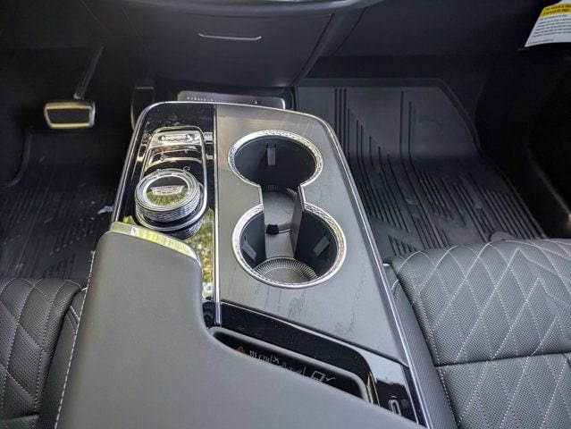 2026 Cadillac LYRIQ V Premium - Photo 15