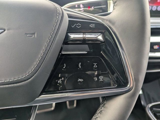 2026 Cadillac LYRIQ V - Photo 19