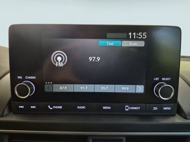 2023 Honda Pilot LX - Photo 15