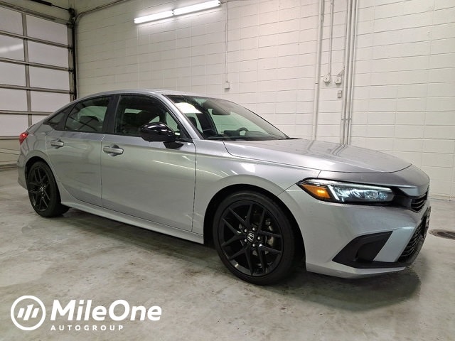 2023 Honda Civic Sport's photo