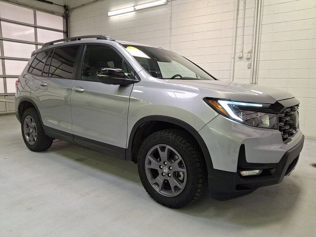 2024 Honda Passport 3.5 TrailSport 4WD Auto's photo