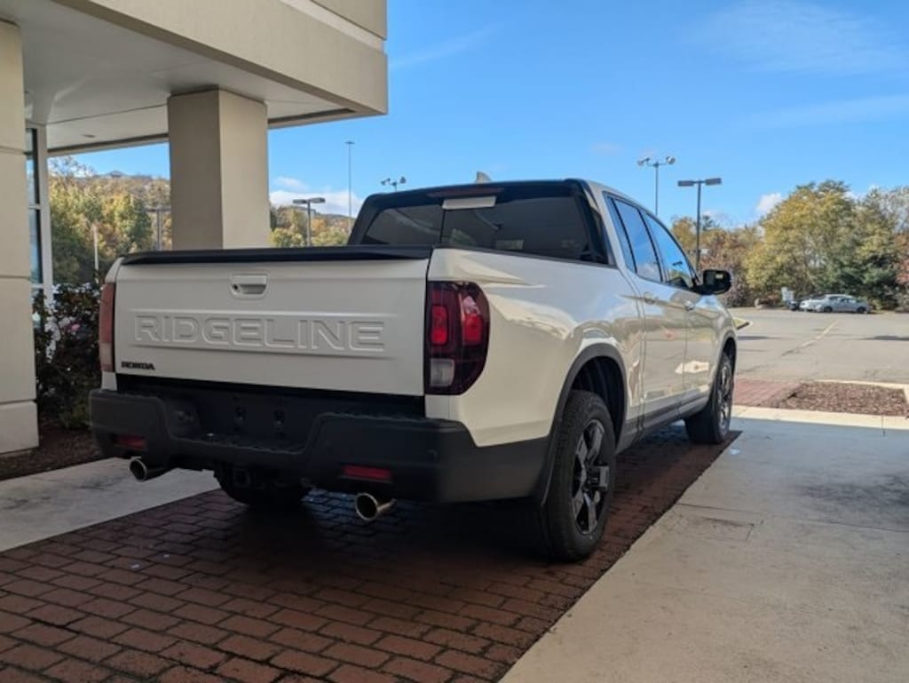 New 2026 Honda Ridgeline Black Edition Truck Crew Cab