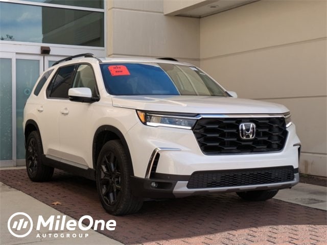 2025 Honda Pilot Touring's photo