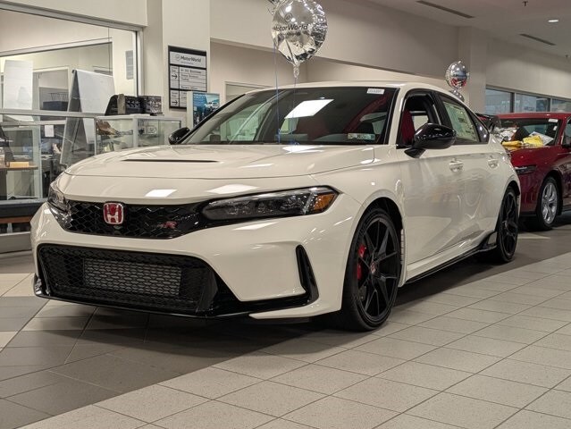 2025 Honda Civic Type R Hatchback photo 3