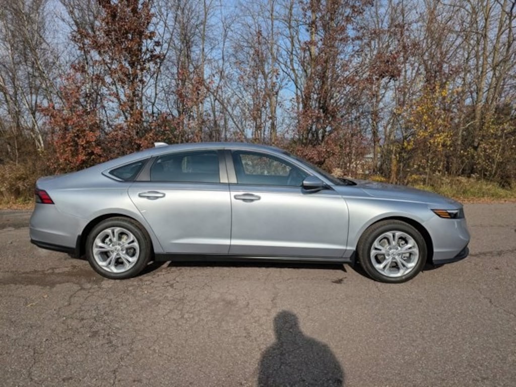 New 2025 Honda Accord LX Sedan
