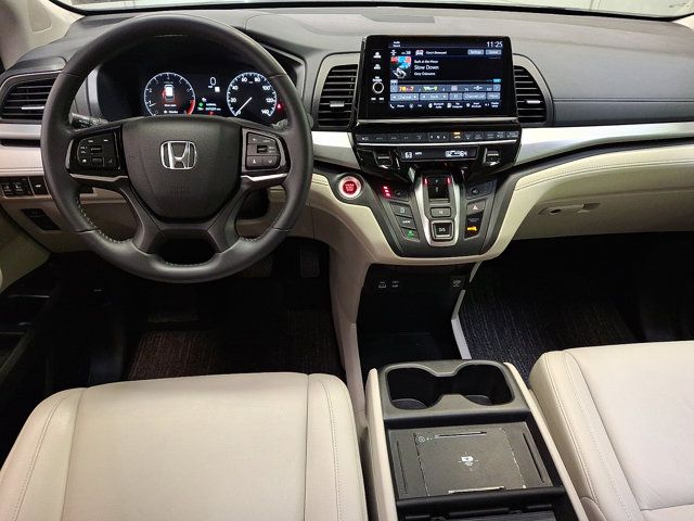 2025 Honda Odyssey EX-L - Photo 12
