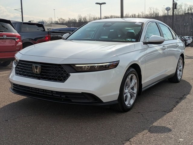 2025 Honda Accord LX photo 3