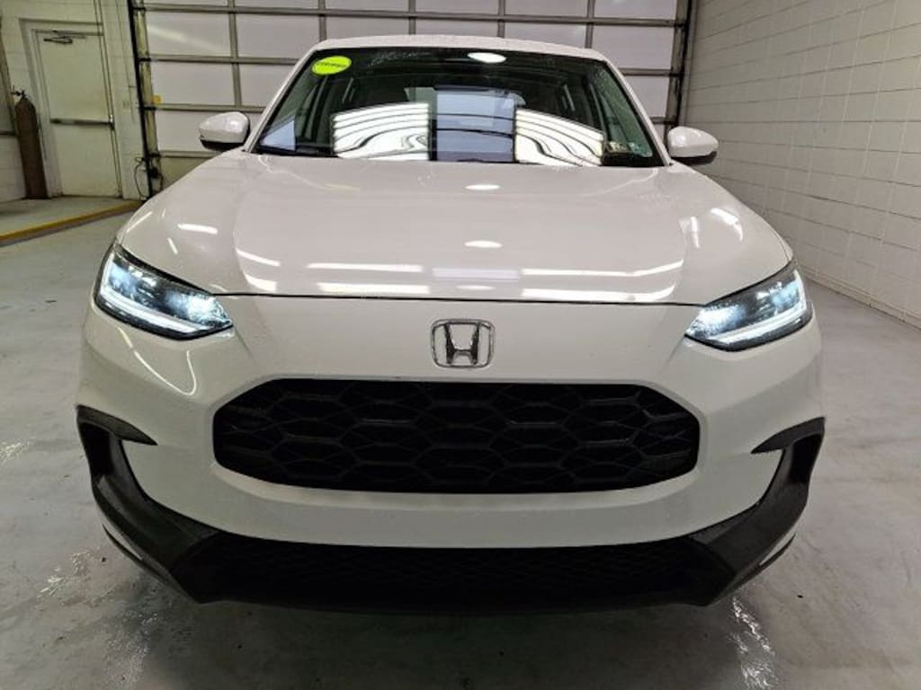 Certified 2025 Honda HR-V LX SUV