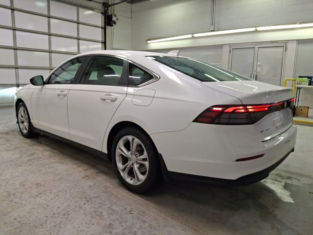 Certified 2023 Honda Accord LX Sedan