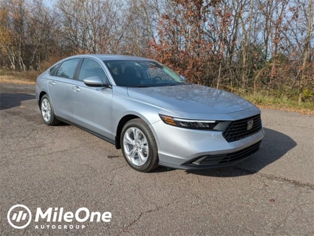 New 2025 Honda Accord LX Sedan