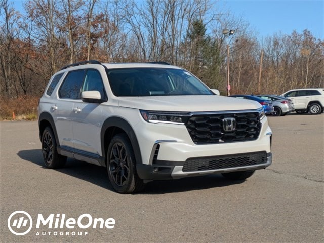2025 Honda Pilot Touring's photo