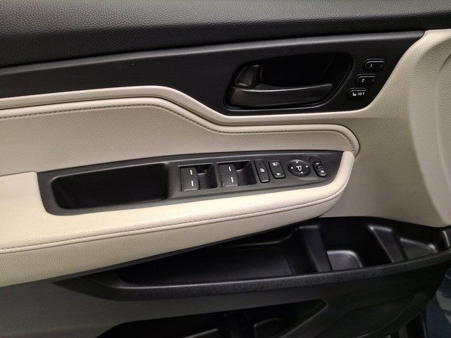 2025 Honda Odyssey EX-L - Photo 13