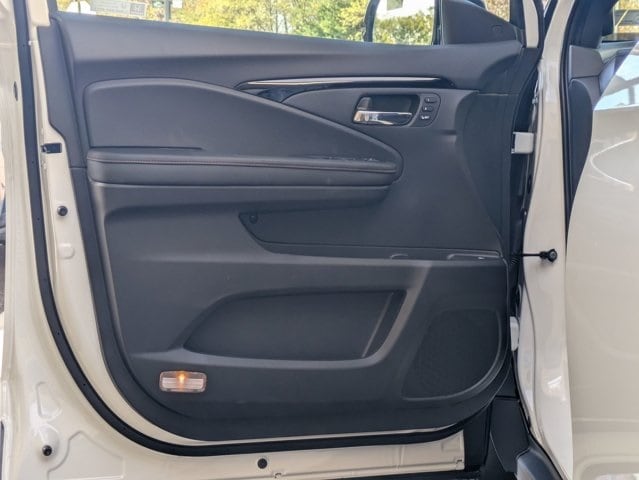 2026 Honda Ridgeline Black Edition - Photo 12