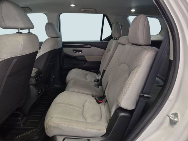 2023 Honda Pilot LX - Photo 10