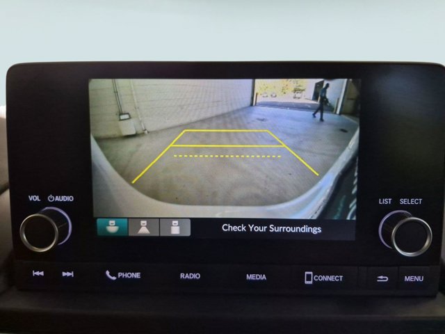 2023 Honda Pilot LX - Photo 16