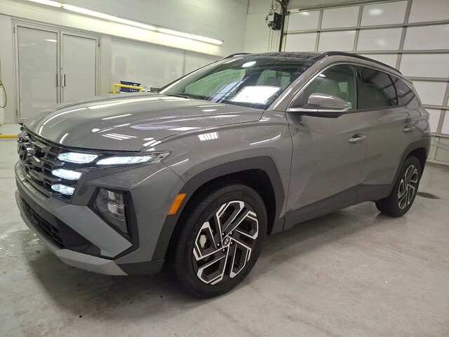 2025 Hyundai Tucson Limited photo 3