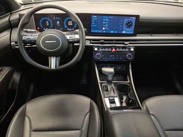 2025 Hyundai Santa Cruz SEL - Photo 11