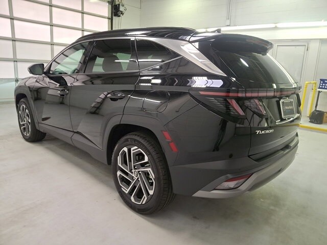 2025 Hyundai Tucson Limited photo 3
