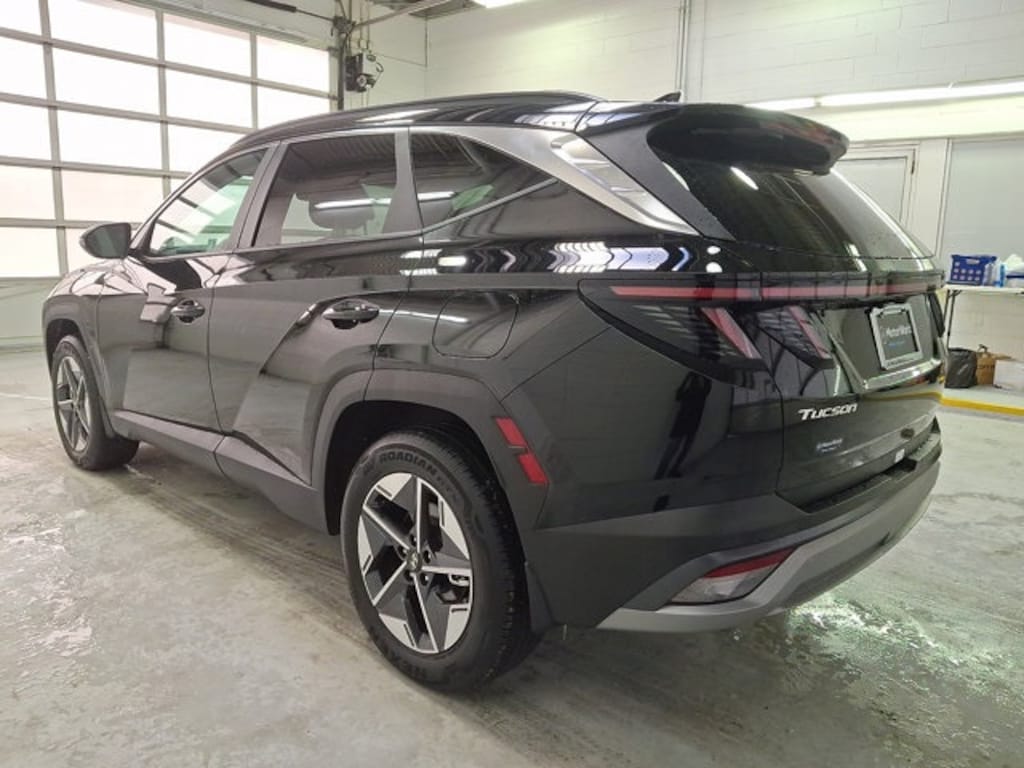 Certified 2025 Hyundai Tucson SEL Convenience SUV