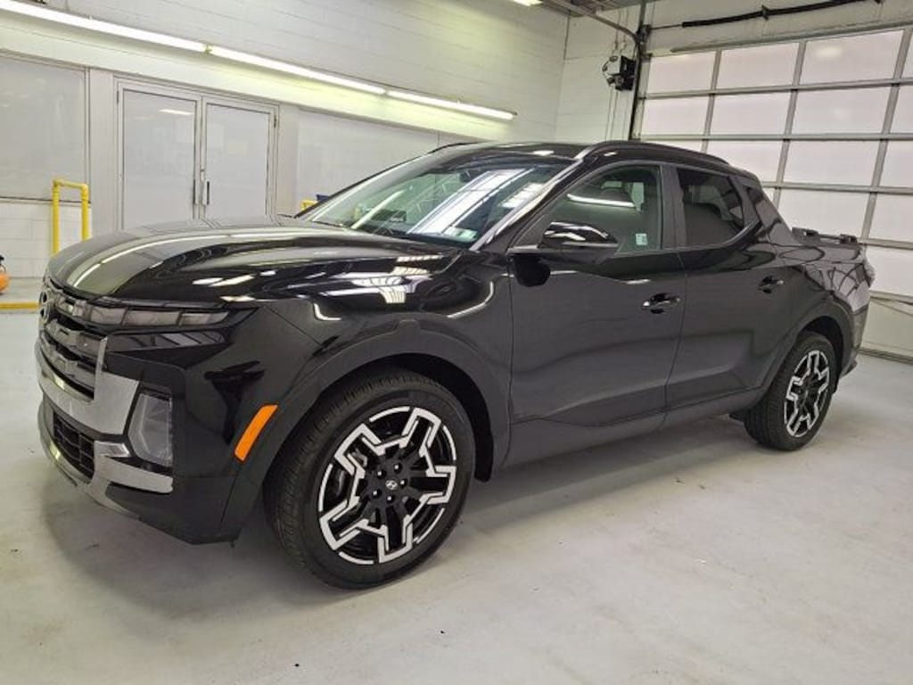Certified 2025 Hyundai Santa Cruz Limited Truck Crew Cab