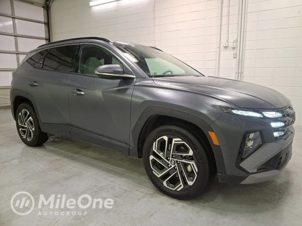 Certified 2025 Hyundai Tucson Limited SUV