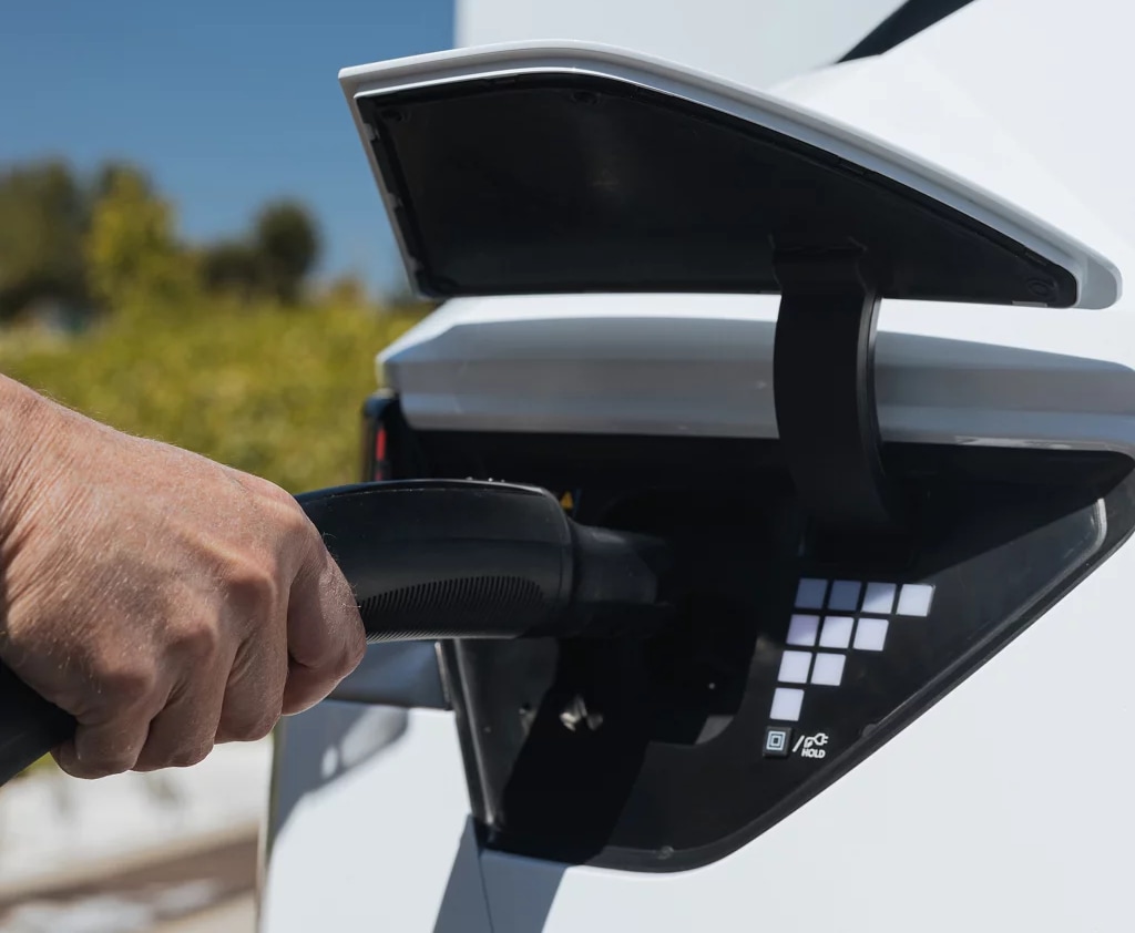 2025-hyundai-ioniq-charging.png