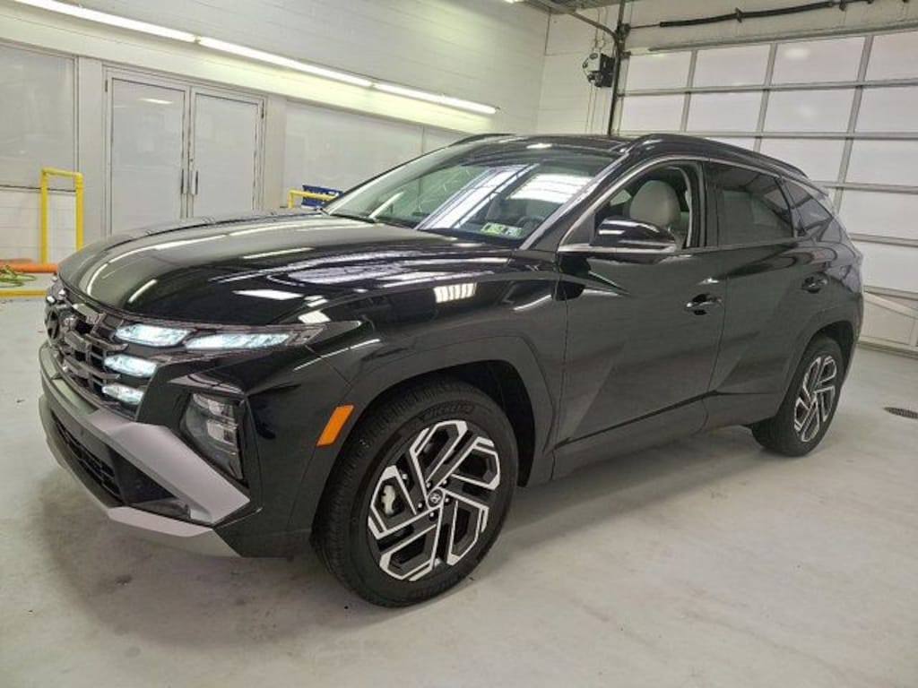 Certified 2025 Hyundai Tucson Limited SUV