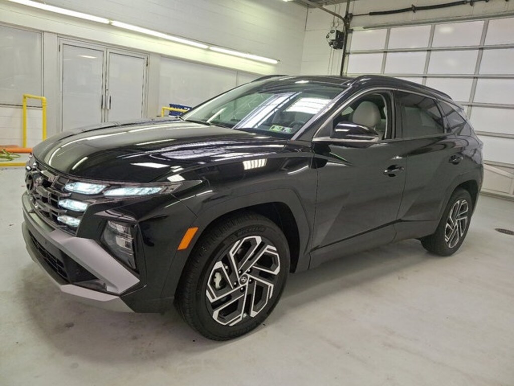 Certified 2025 Hyundai Tucson Limited SUV